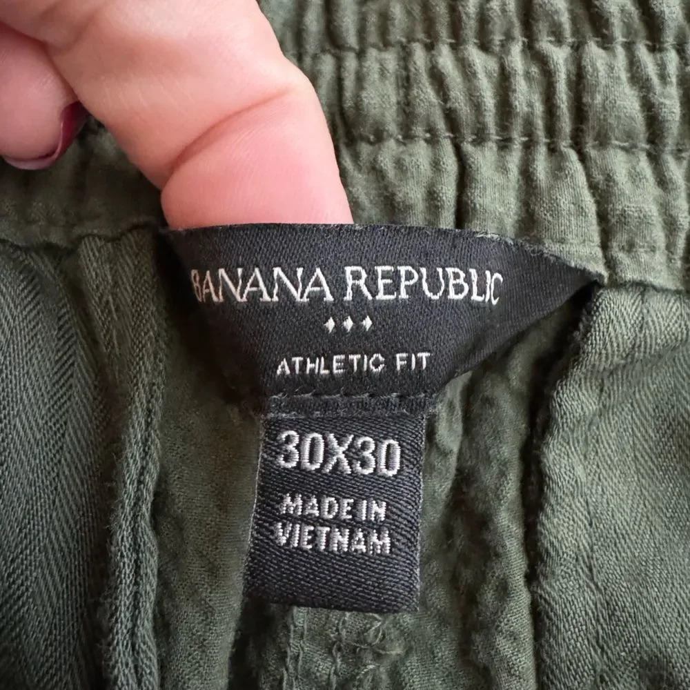 Banana Republic Men's Athletic Fit Green Chino Pants Size 30x30